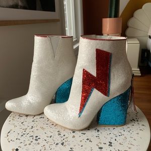 YRU ZIGGY BOOTS